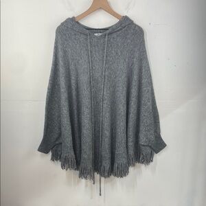 Bienne Gray Hooded Fringe Poncho Sweater Batwing Sleeves wool blend size XL